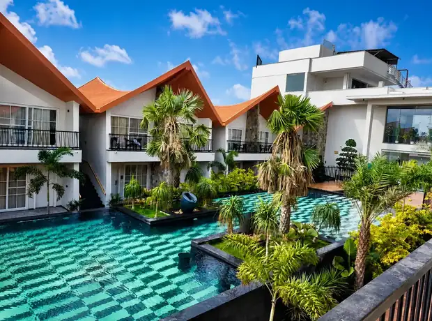 Couple Stay at ALA Beach Resort